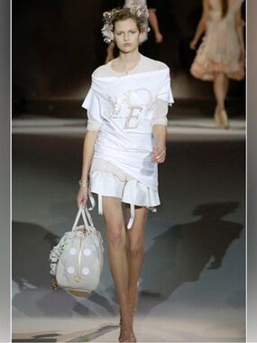 LOUIS VUITTON Spring 2007 Runway Love Asymmetrical Tee Small 17.5” p2p White EUC